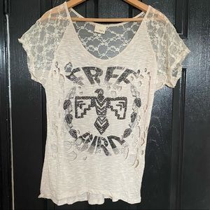 DAYTRIP FREE BIRD Cream S/S Distressed Lace Back